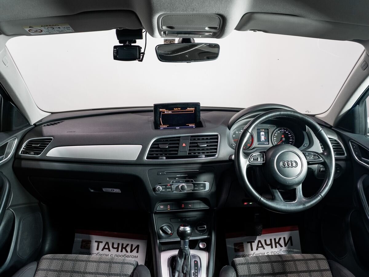 Audi Q3 2016 - фото автомобиля