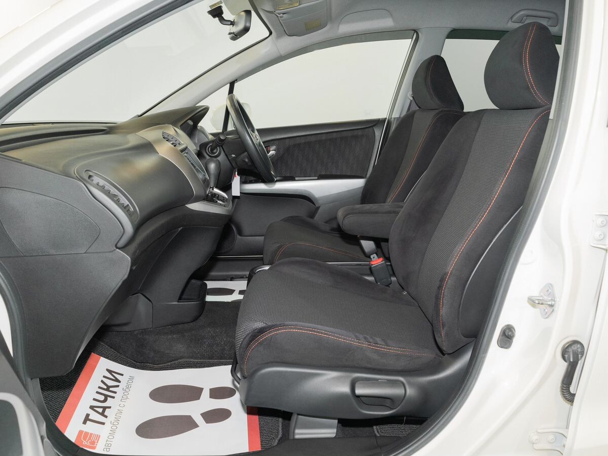 Honda Stream 2009 - фото автомобиля