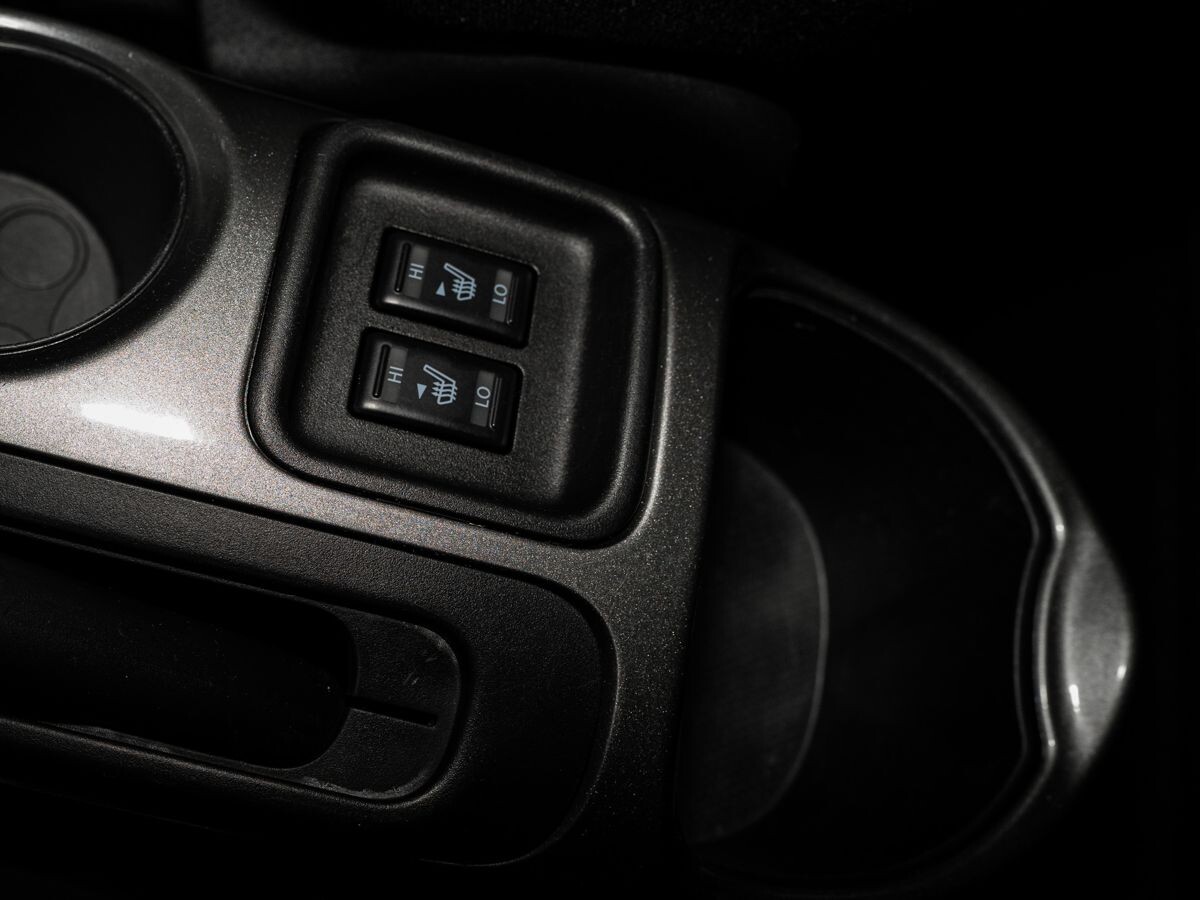 Nissan Juke 2014 - фото автомобиля