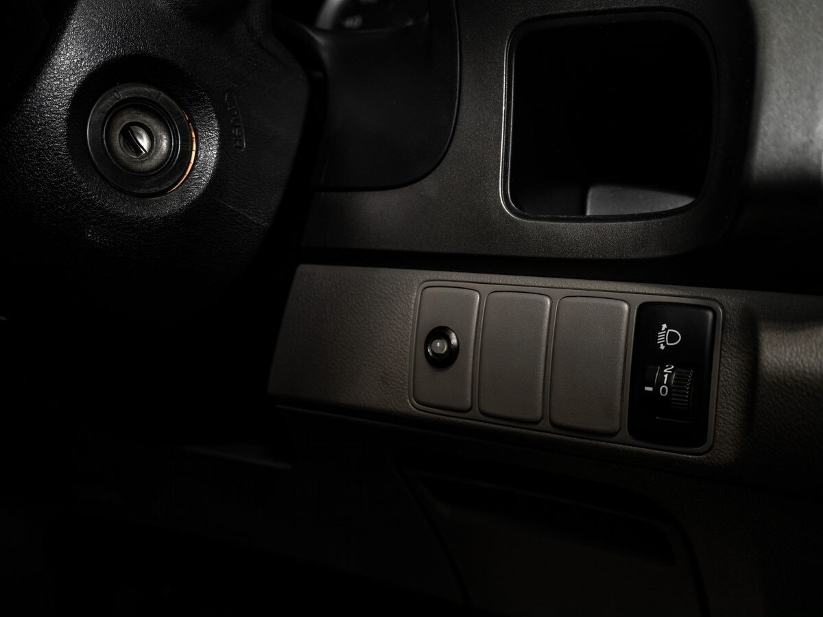 Honda Stream 2010 - фото автомобиля