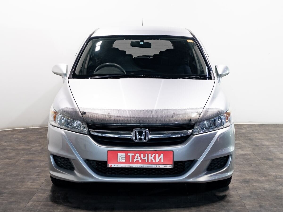 Honda Stream 2010 - фото автомобиля