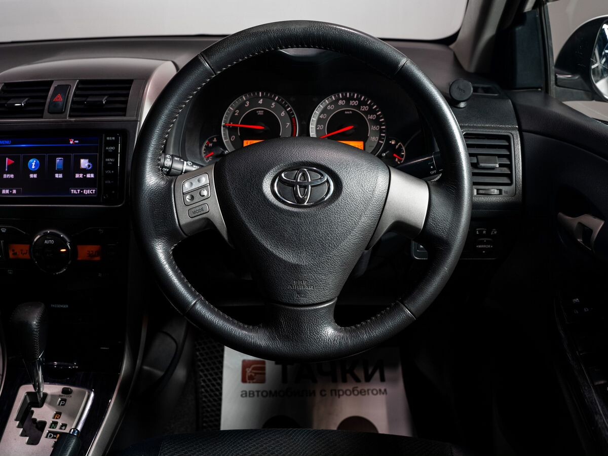 Toyota Corolla 2011 - фото автомобиля