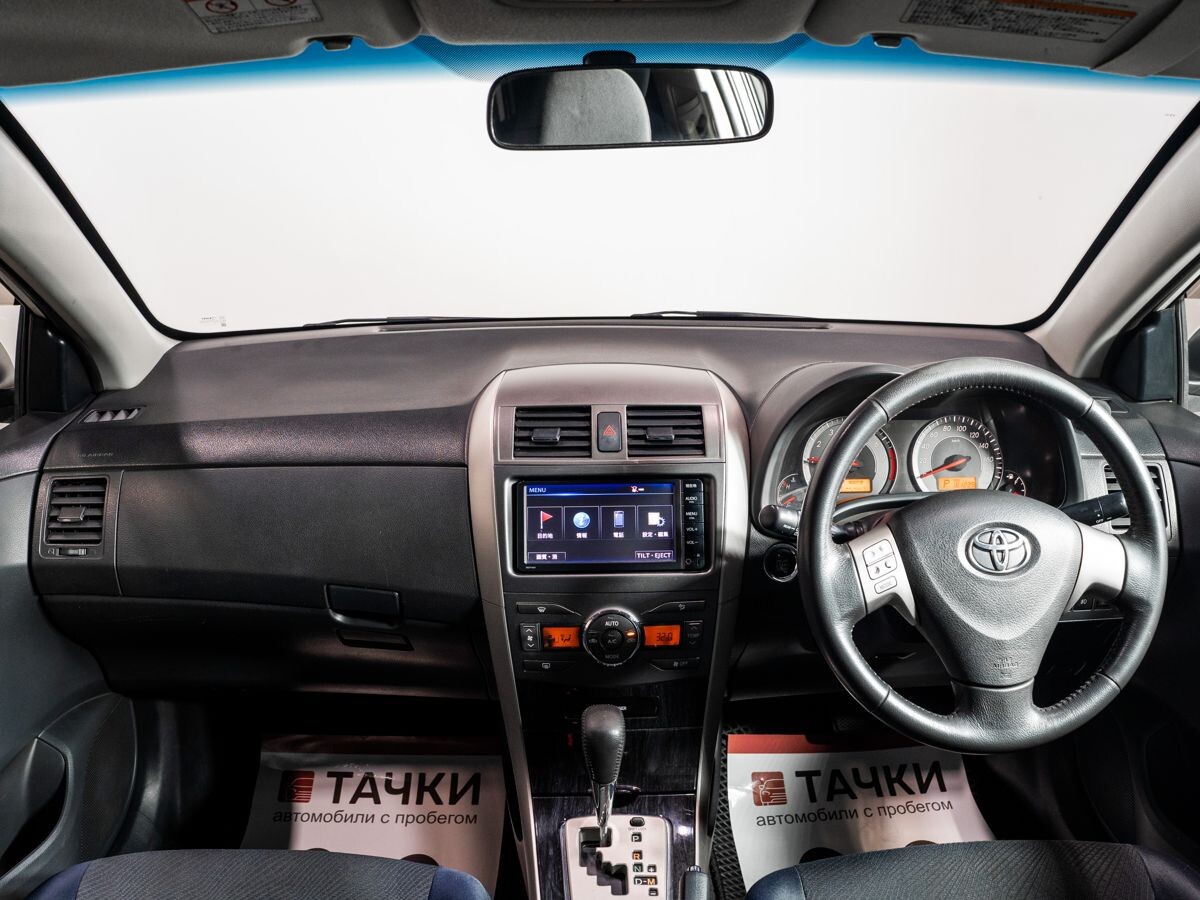 Toyota Corolla 2011 - фото автомобиля