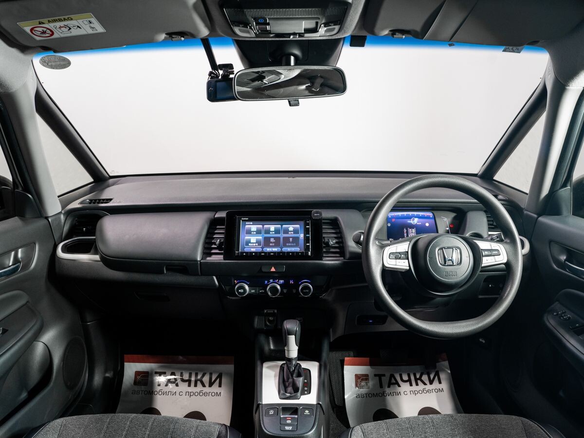 Honda Fit 2020 - фото автомобиля