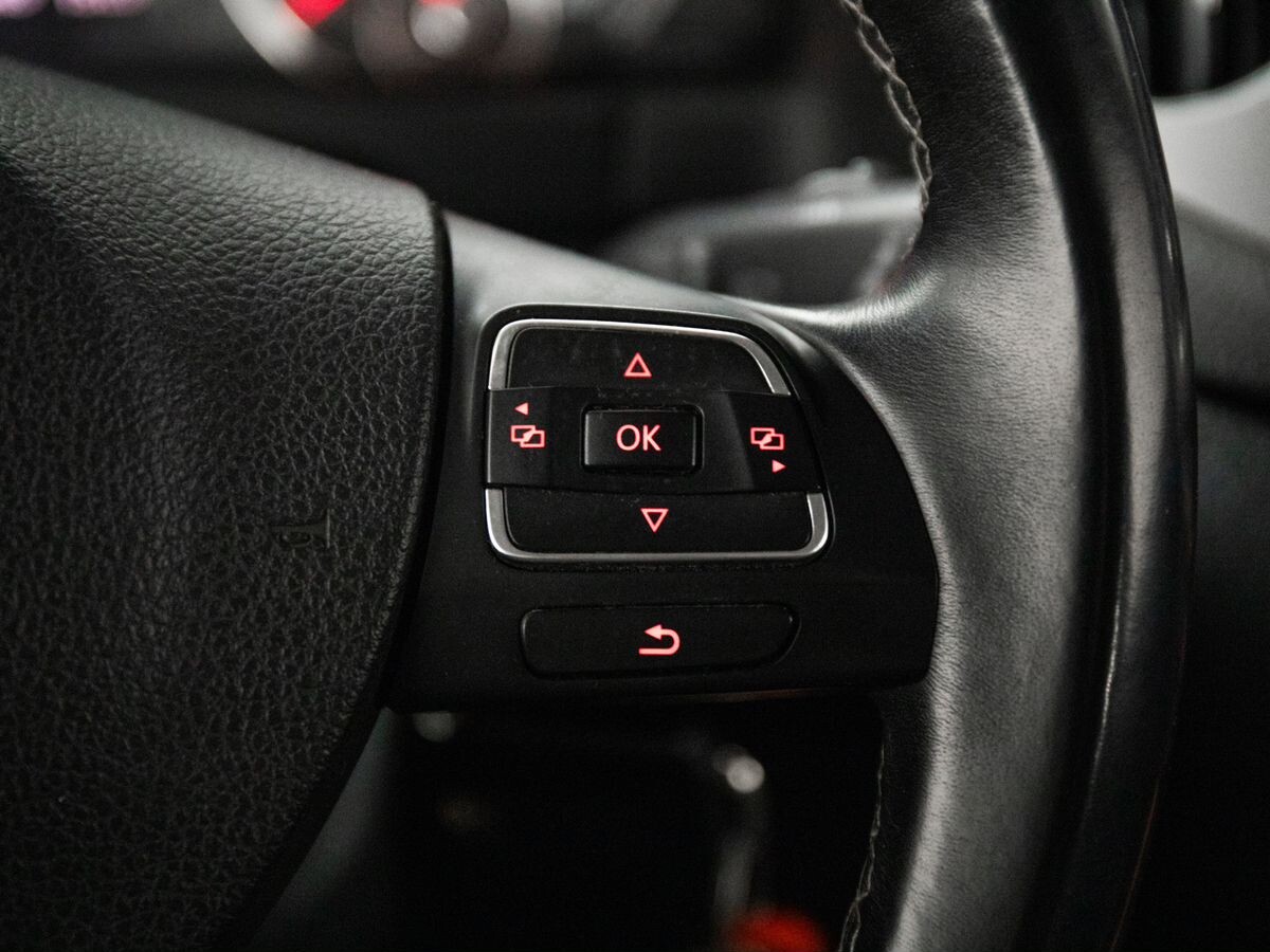 Volkswagen Tiguan 2016 - фото автомобиля