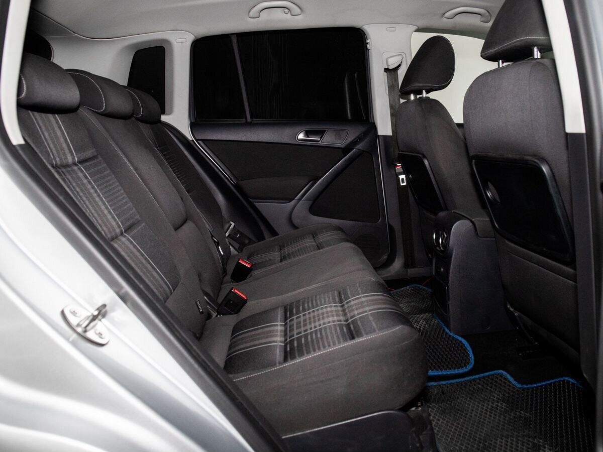 Volkswagen Tiguan 2016 - фото автомобиля