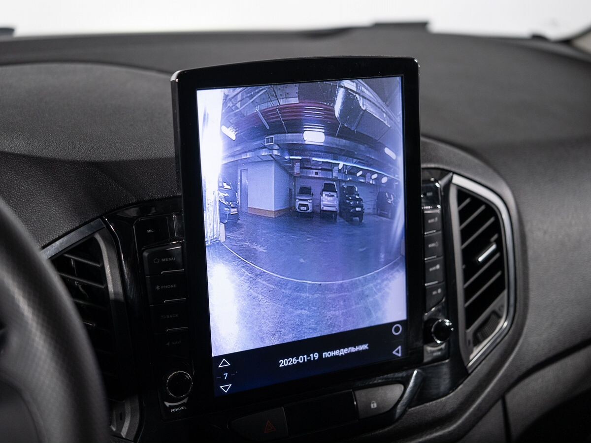 Lada (ВАЗ) XRAY 2018 - фото автомобиля