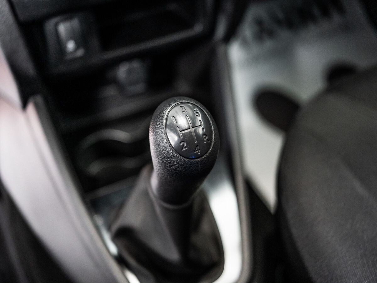 Lada (ВАЗ) XRAY 2018 - фото автомобиля