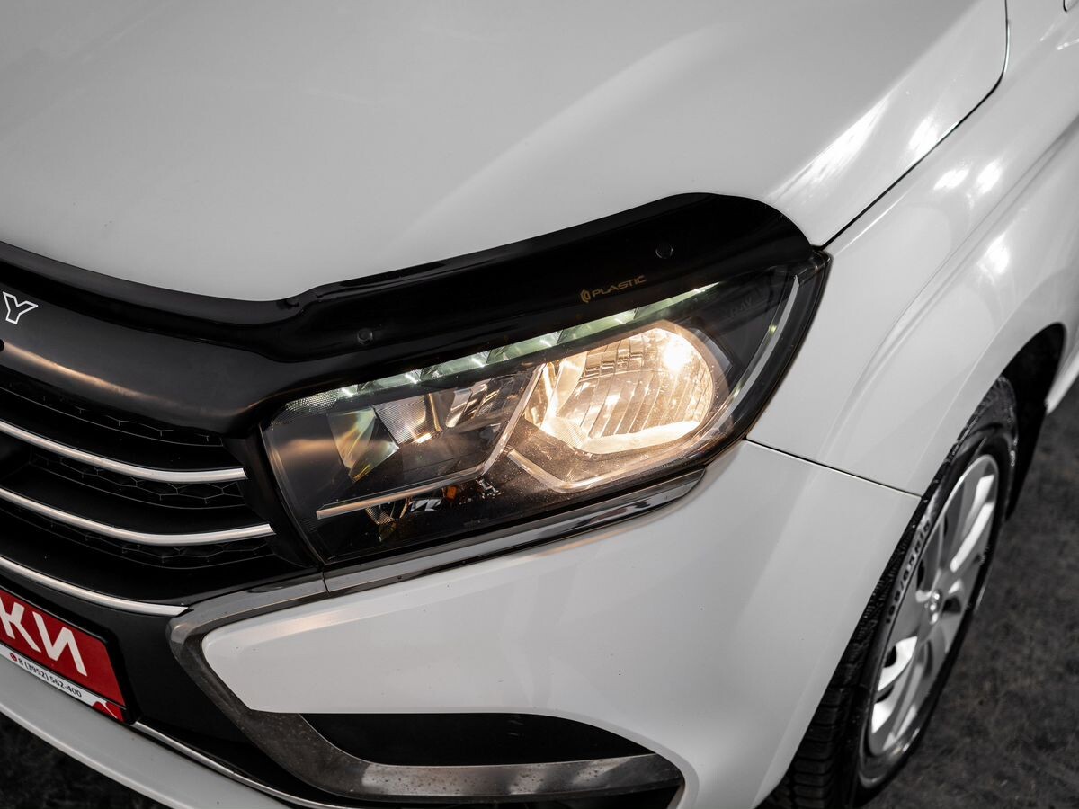 Lada (ВАЗ) XRAY 2018 - фото автомобиля