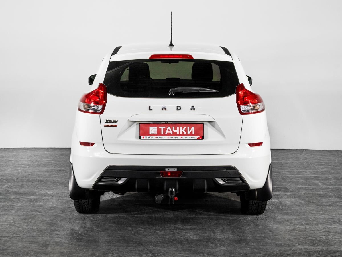 Lada (ВАЗ) XRAY 2018 - фото автомобиля