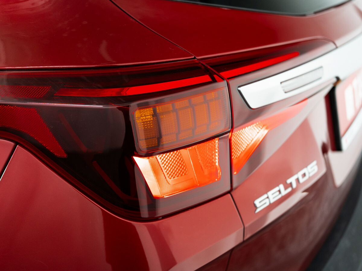 Kia Seltos 2021 - фото автомобиля