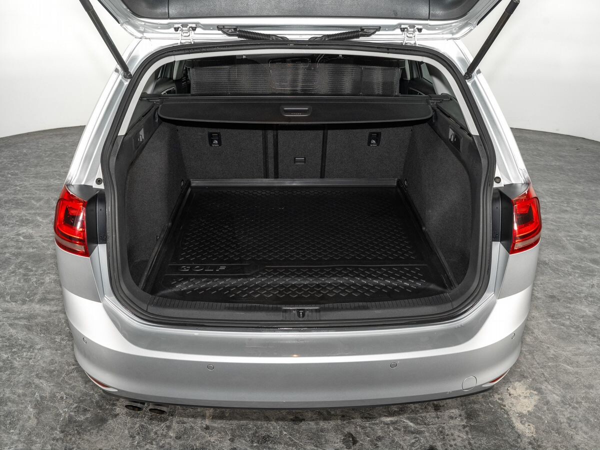 Volkswagen Golf 2015 - фото автомобиля