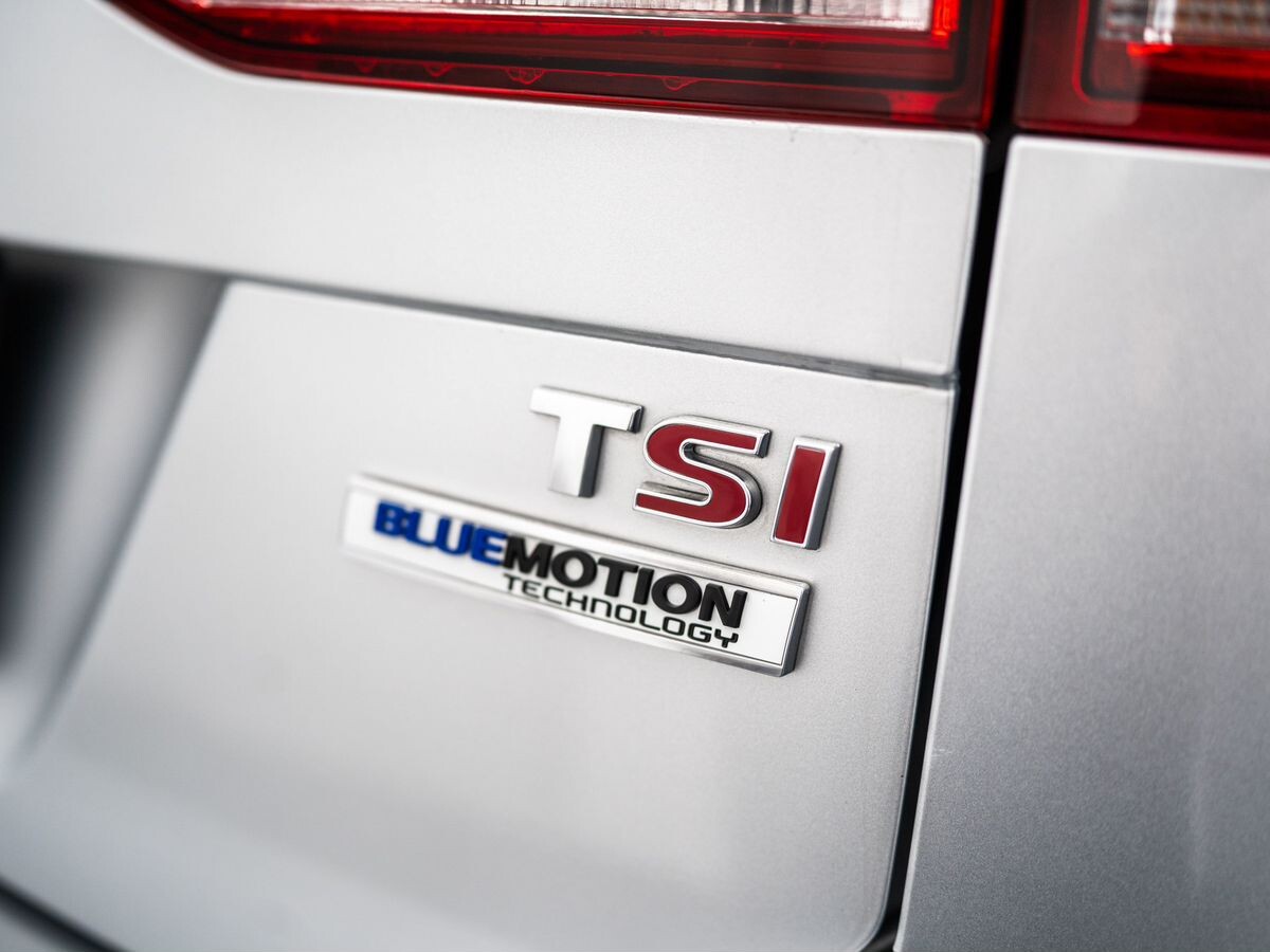 Volkswagen Golf 2015 - фото автомобиля