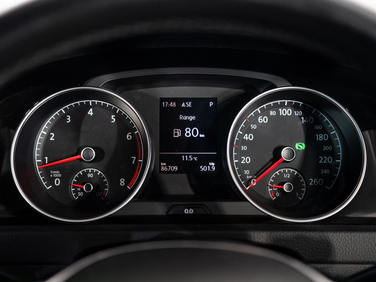 Volkswagen Golf 2015 - фото автомобиля