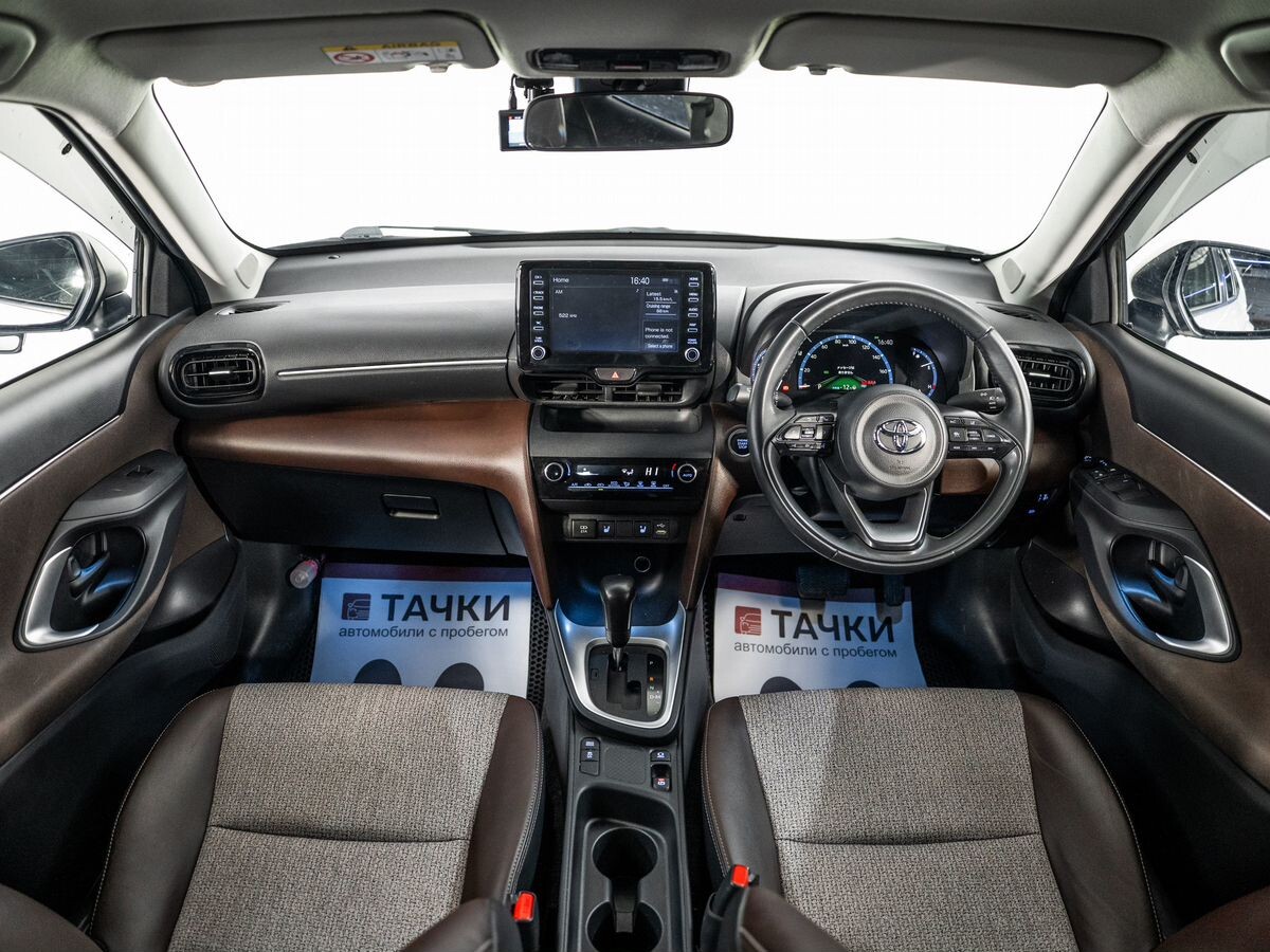 Toyota Yaris Cross 2022 - фото автомобиля