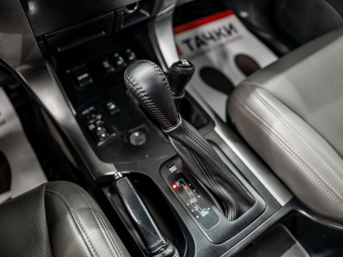 Toyota Land Cruiser Prado 2006 - фото автомобиля