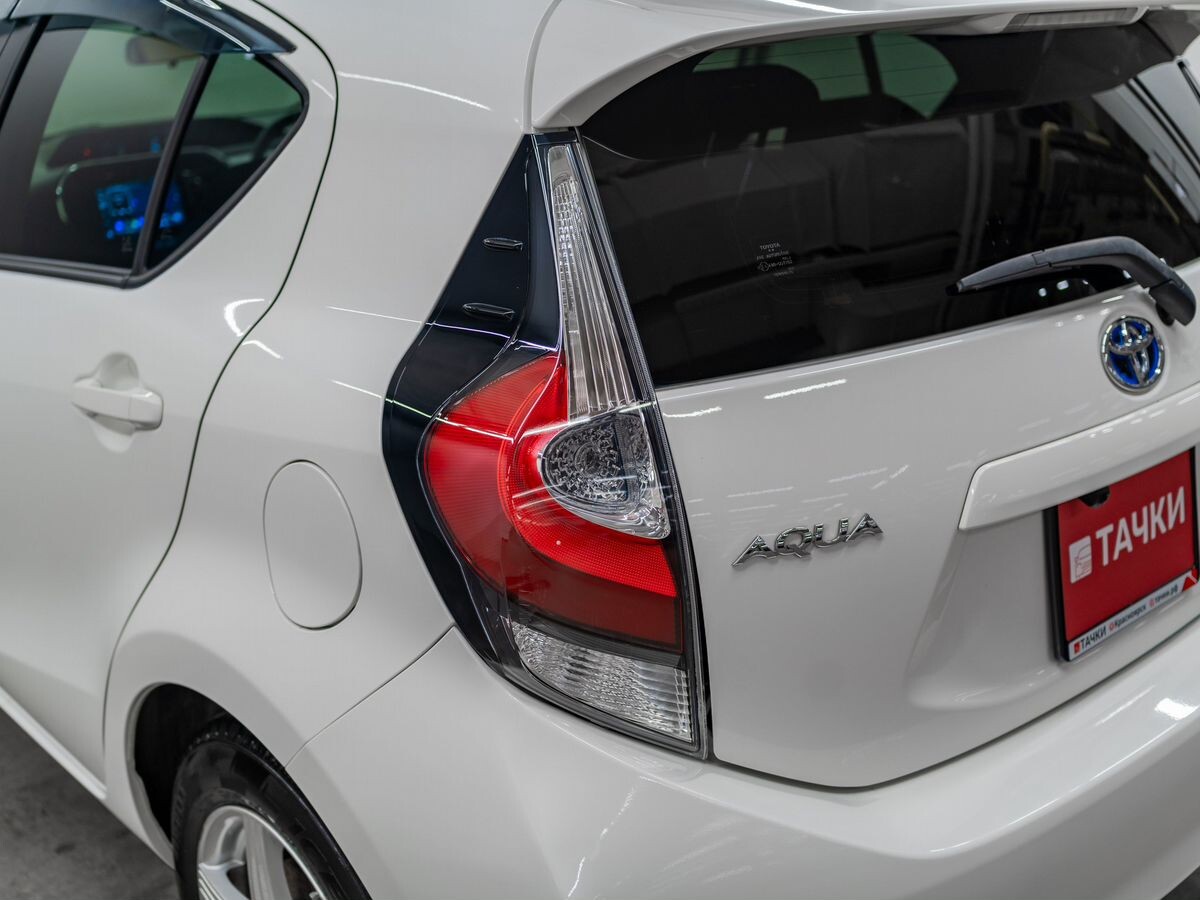 Toyota Aqua 2018 - фото автомобиля