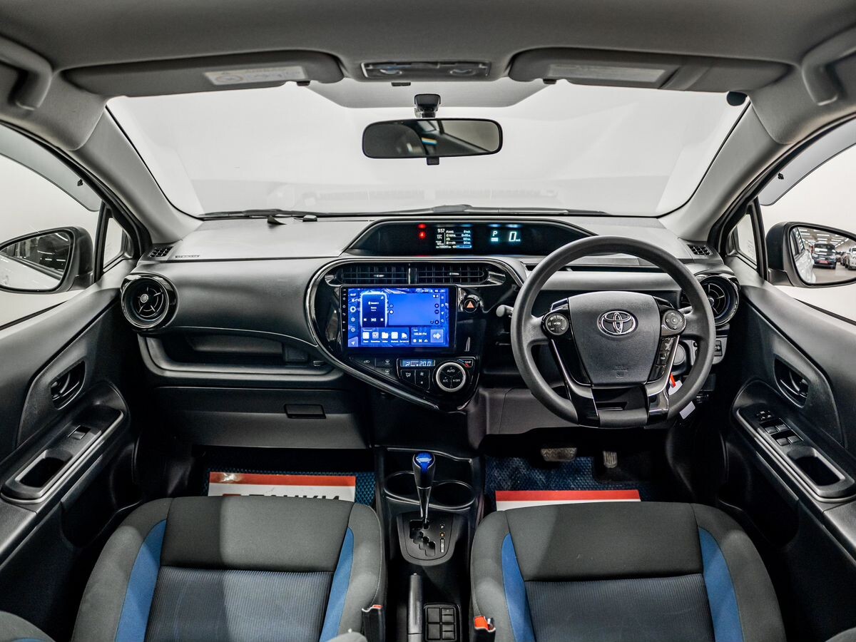 Toyota Aqua 2018 - фото автомобиля