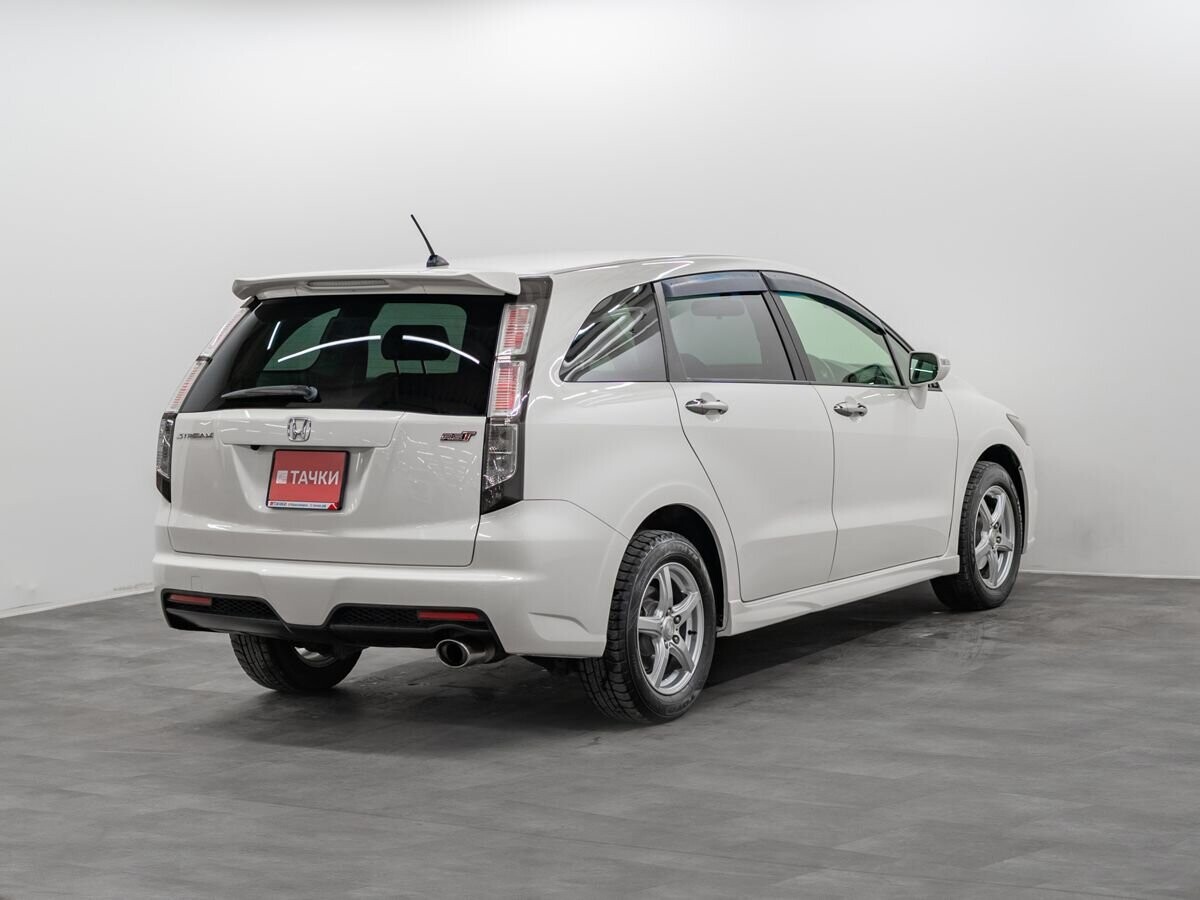 Honda Stream 2011 - фото автомобиля