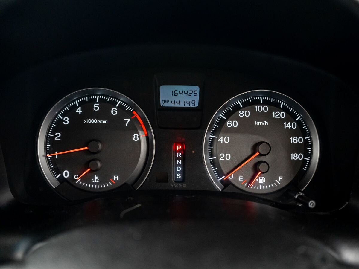 Honda Stream 2011 - фото автомобиля