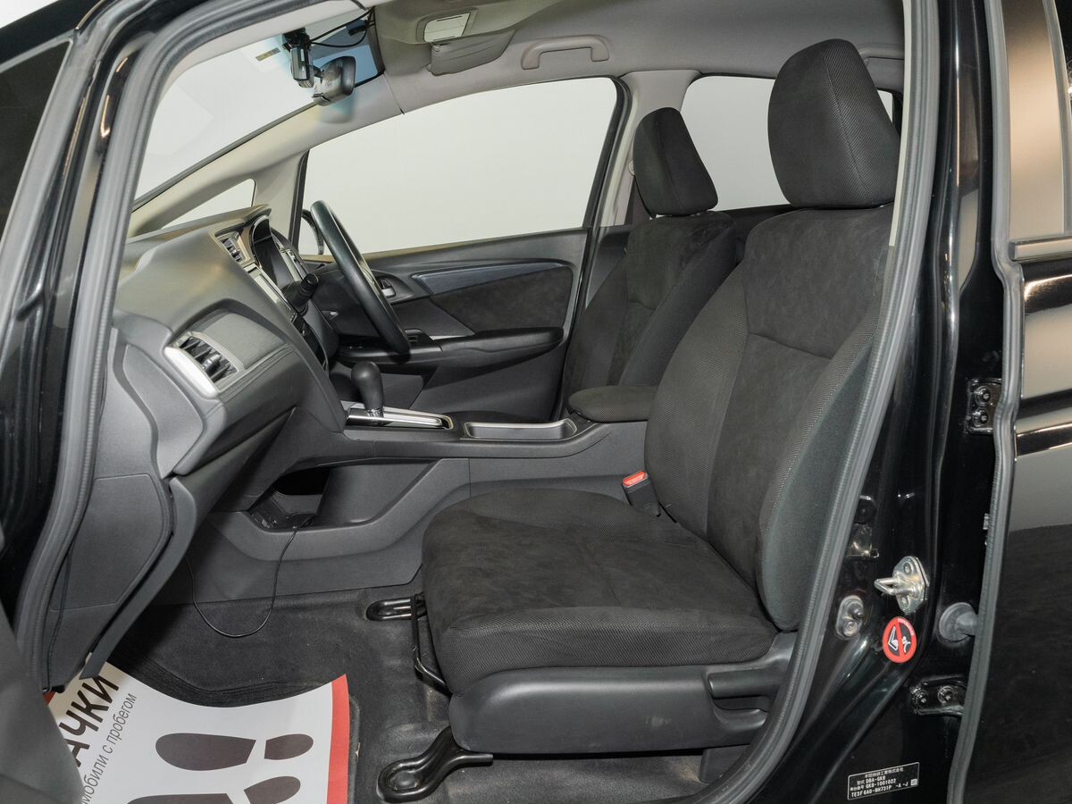 Honda Shuttle 2015 - фото автомобиля