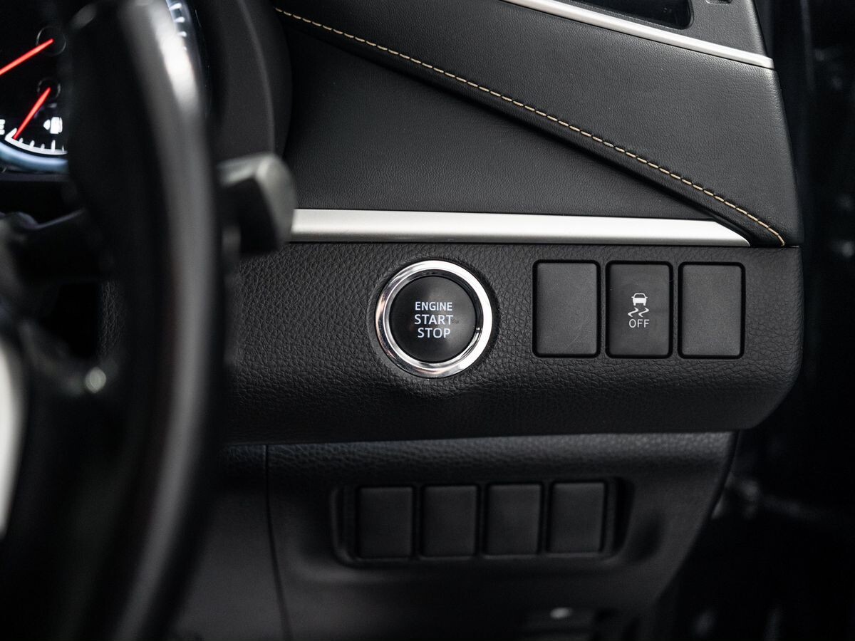 Toyota Harrier 2015 - фото автомобиля