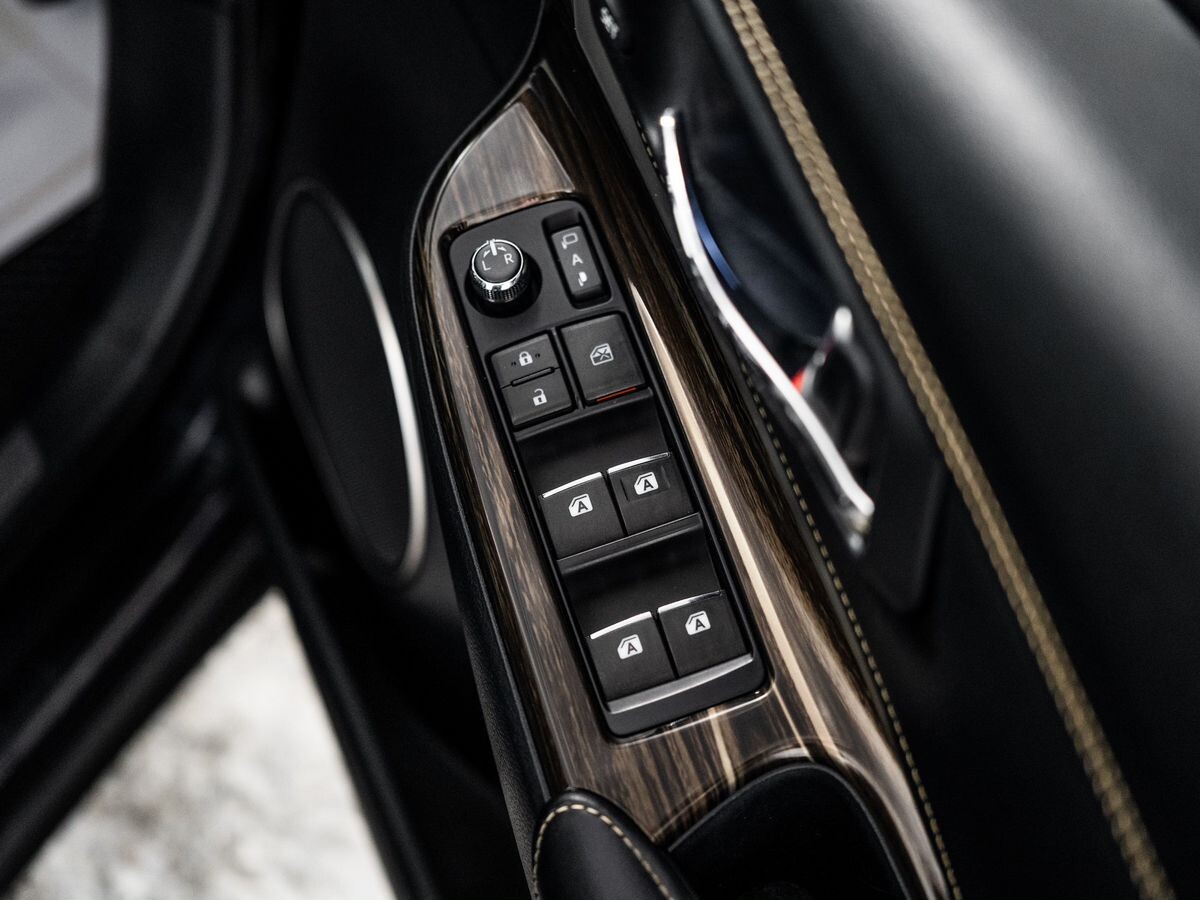 Toyota Harrier 2015 - фото автомобиля