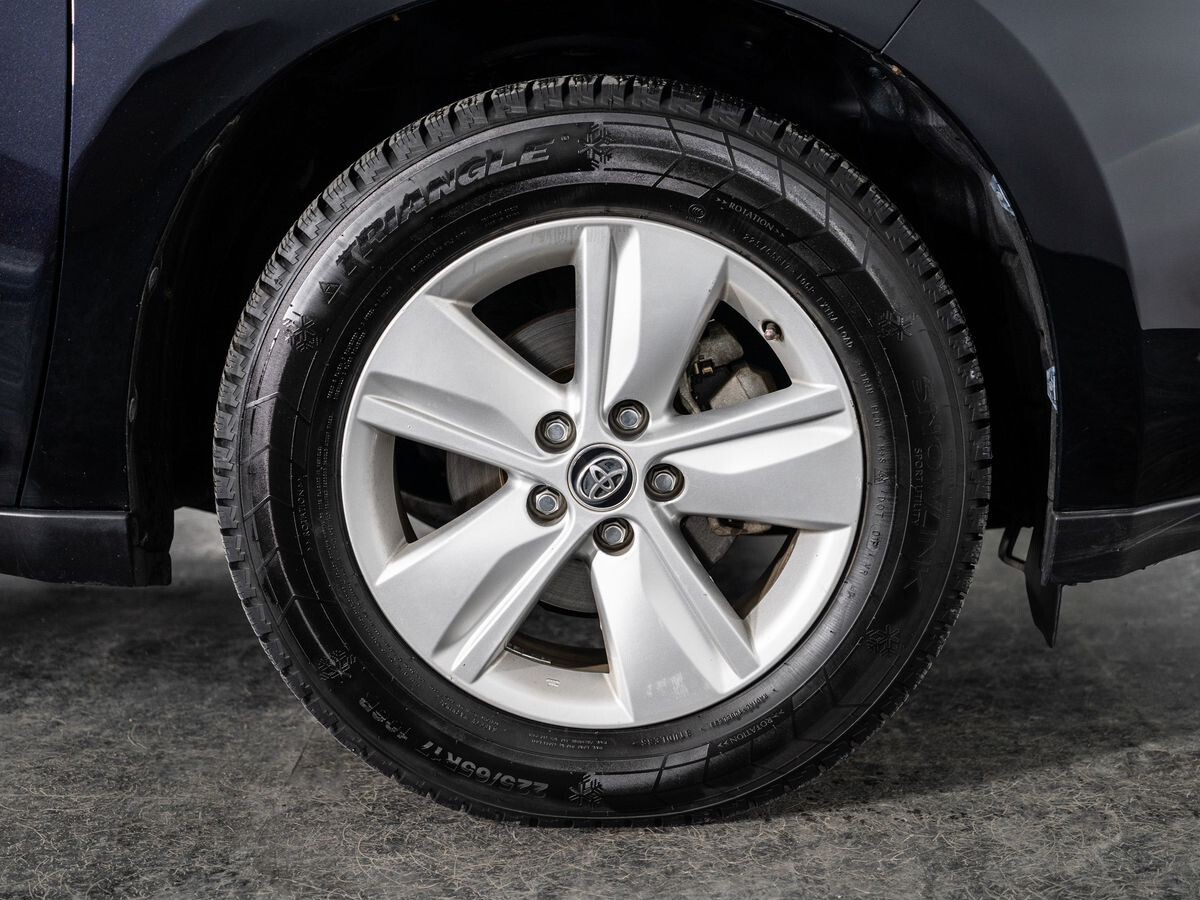 Toyota Harrier 2015 - фото автомобиля