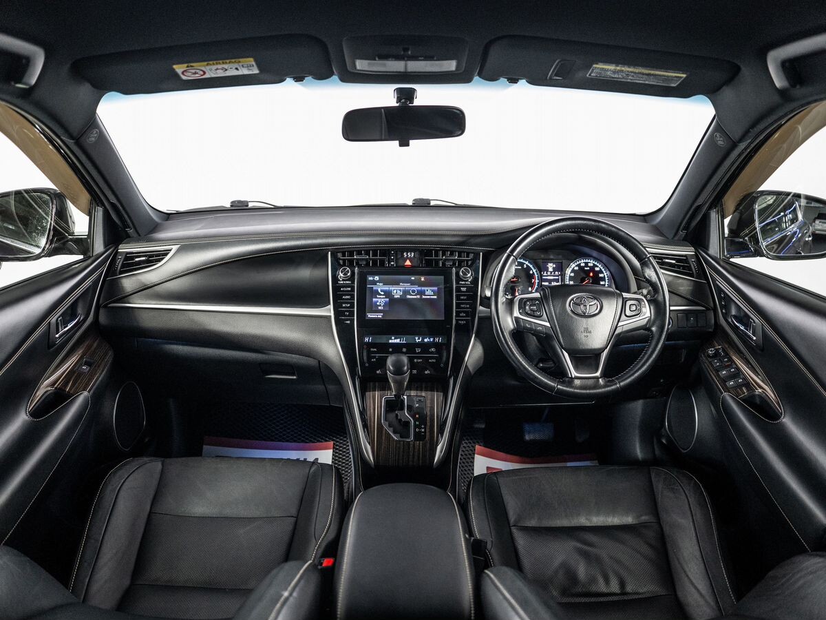 Toyota Harrier 2015 - фото автомобиля