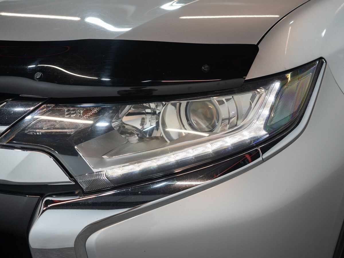 Mitsubishi Outlander 2015 - фото автомобиля