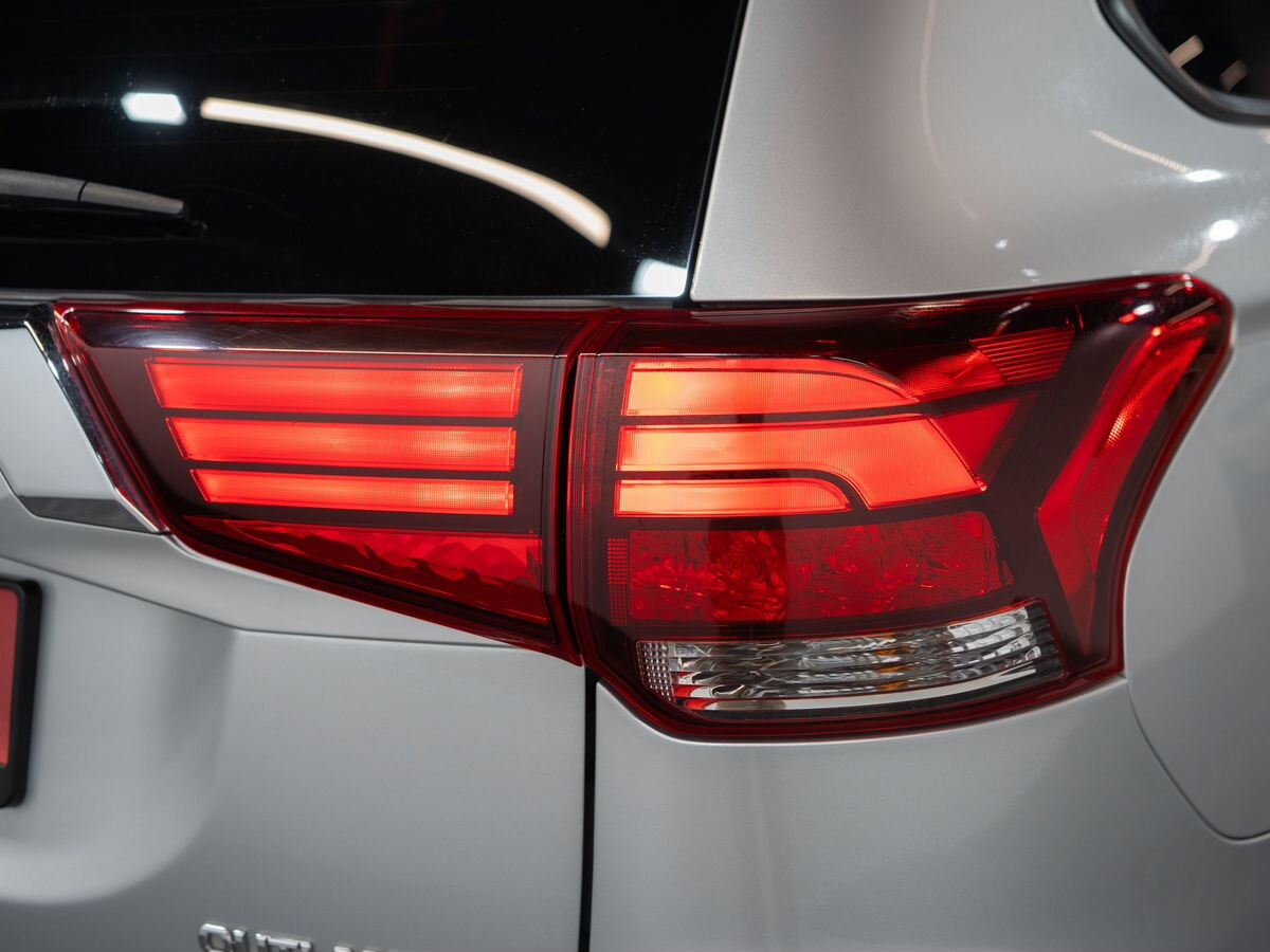 Mitsubishi Outlander 2015 - фото автомобиля