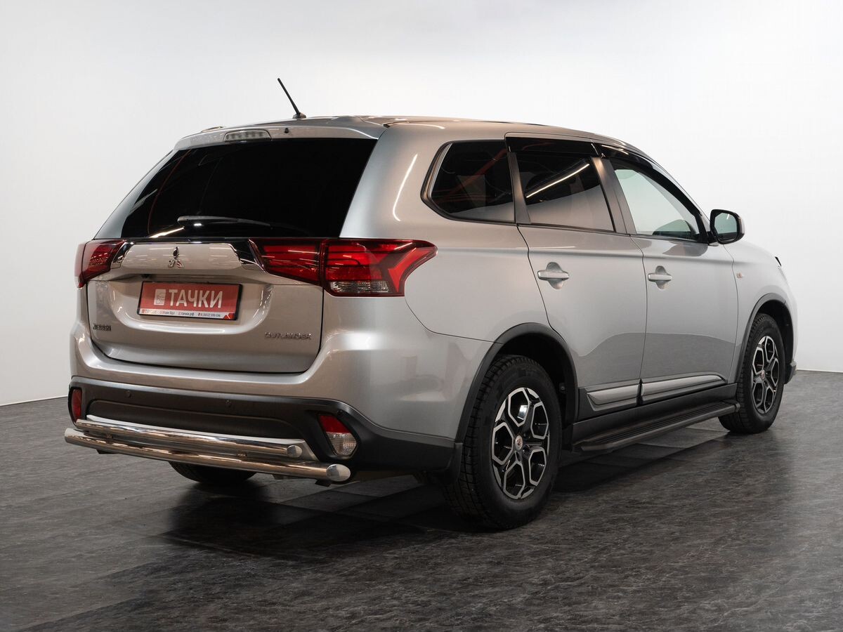 Mitsubishi Outlander 2015 - фото автомобиля