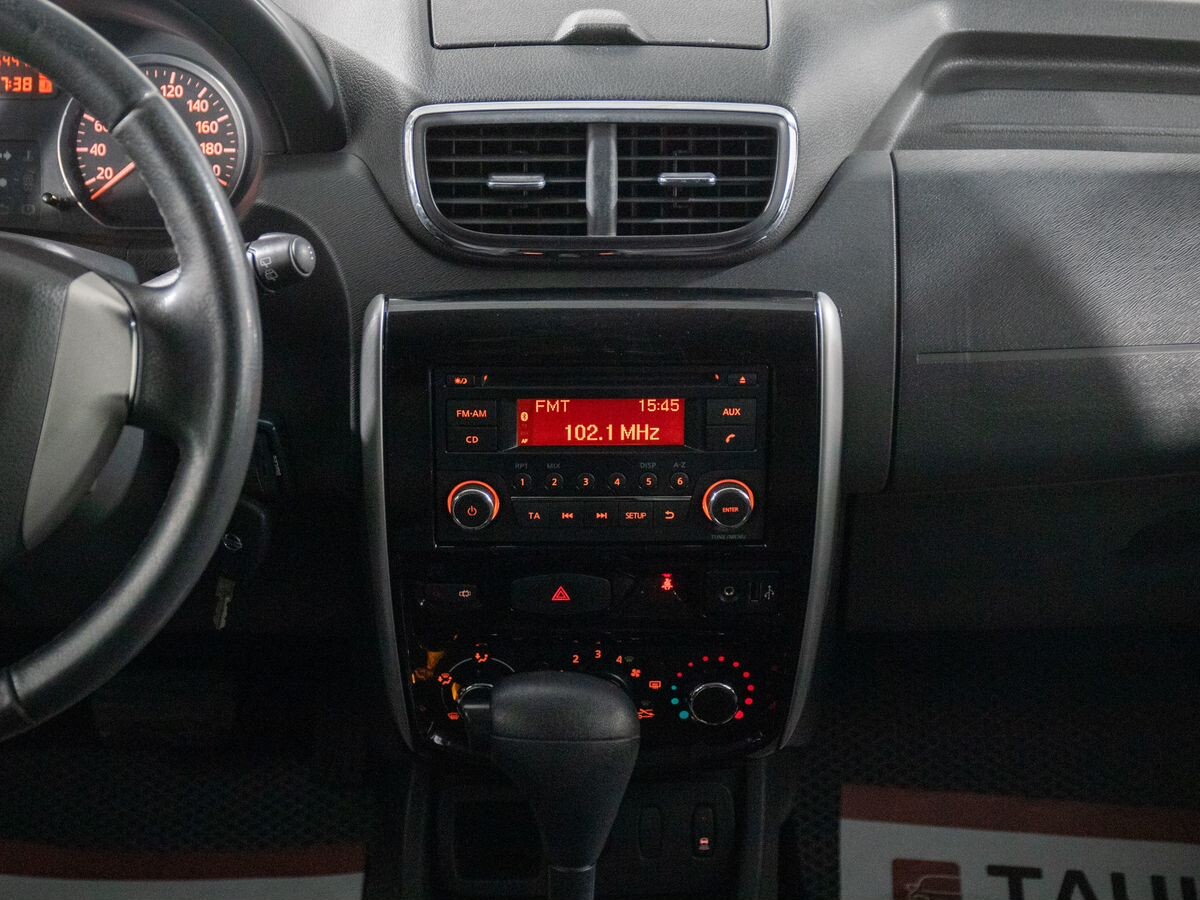 Nissan Terrano 2014 - фото автомобиля