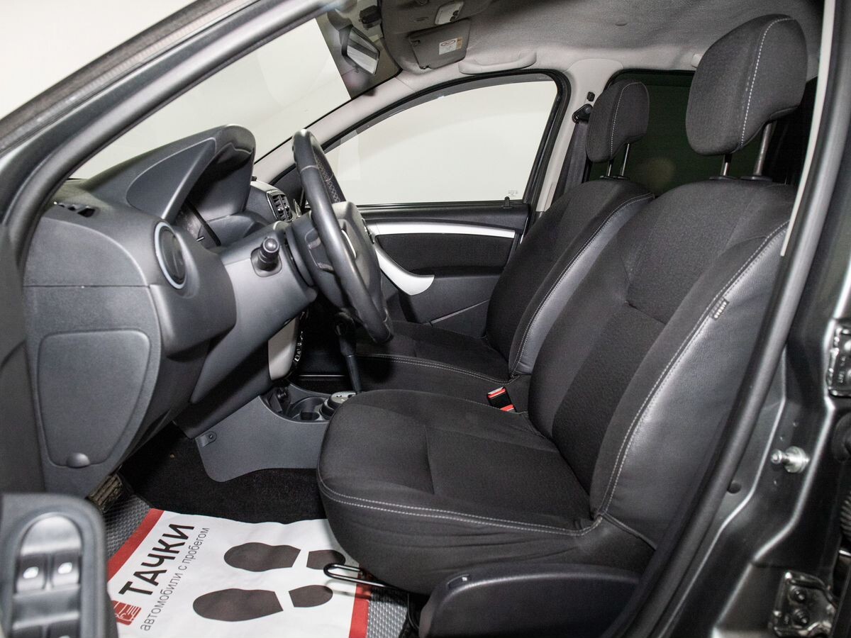 Nissan Terrano 2014 - фото автомобиля