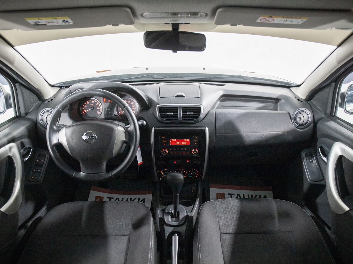 Nissan Terrano 2014 - фото автомобиля