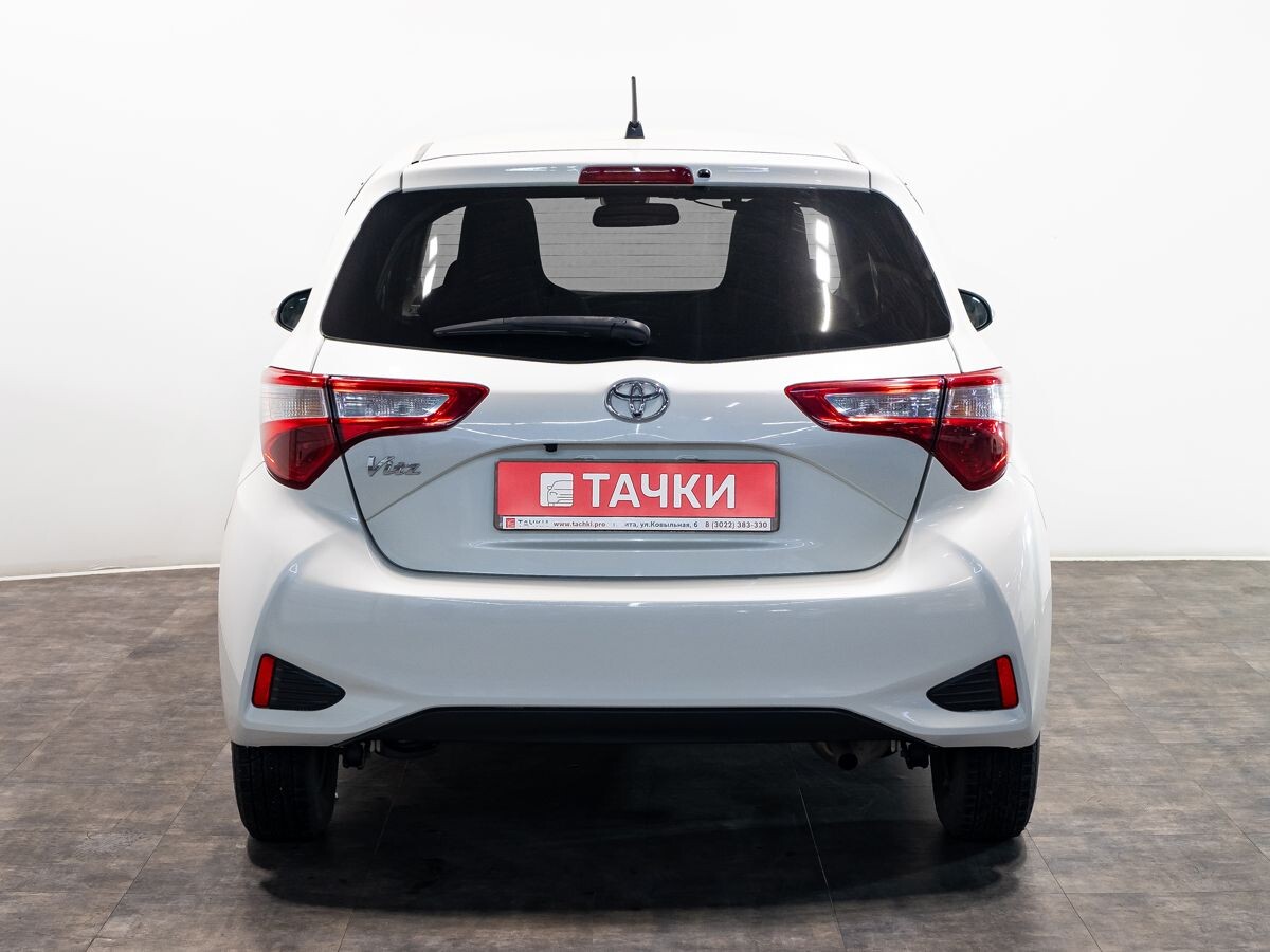 Toyota Vitz 2019 - фото автомобиля