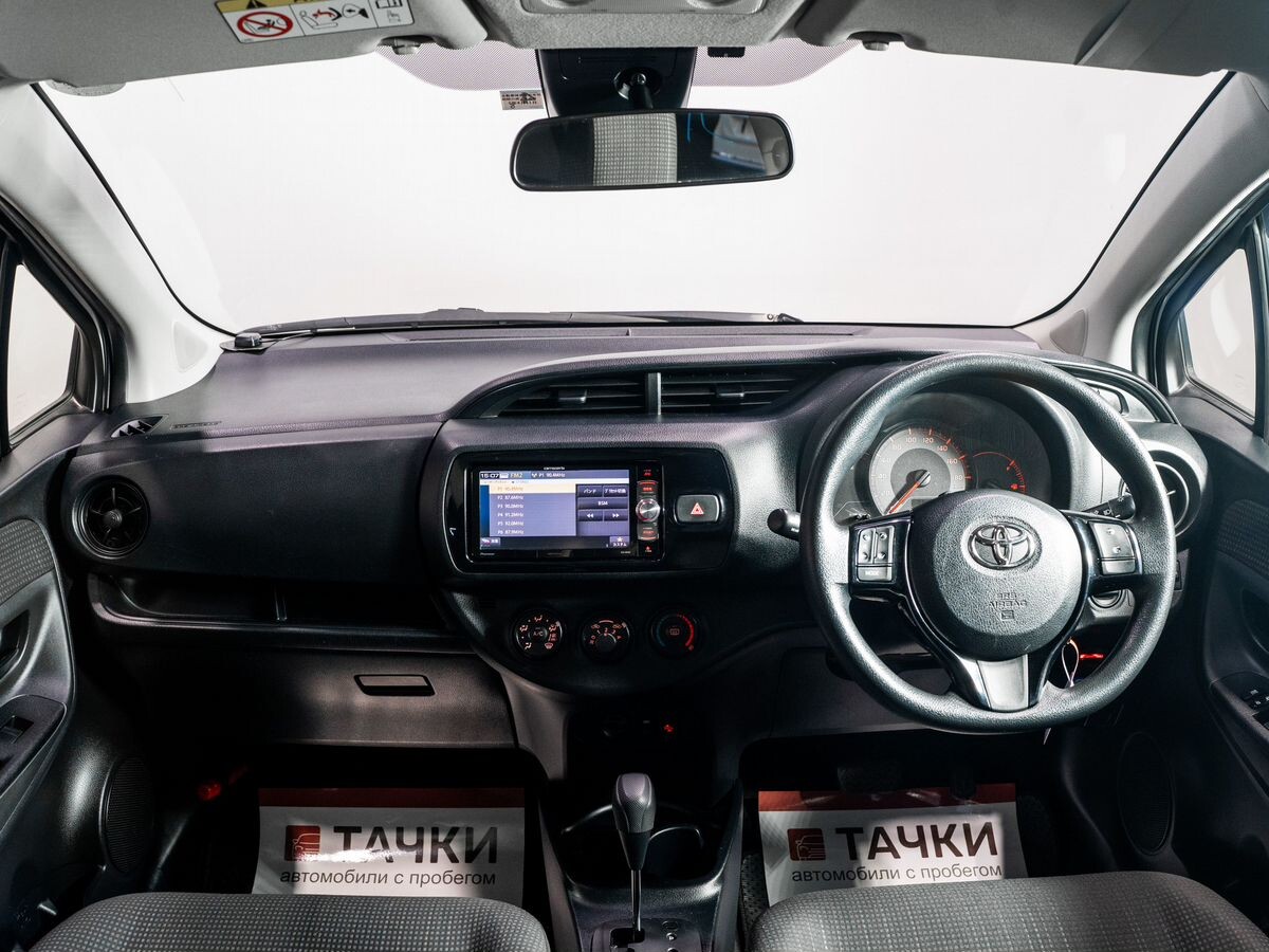 Toyota Vitz 2019 - фото автомобиля