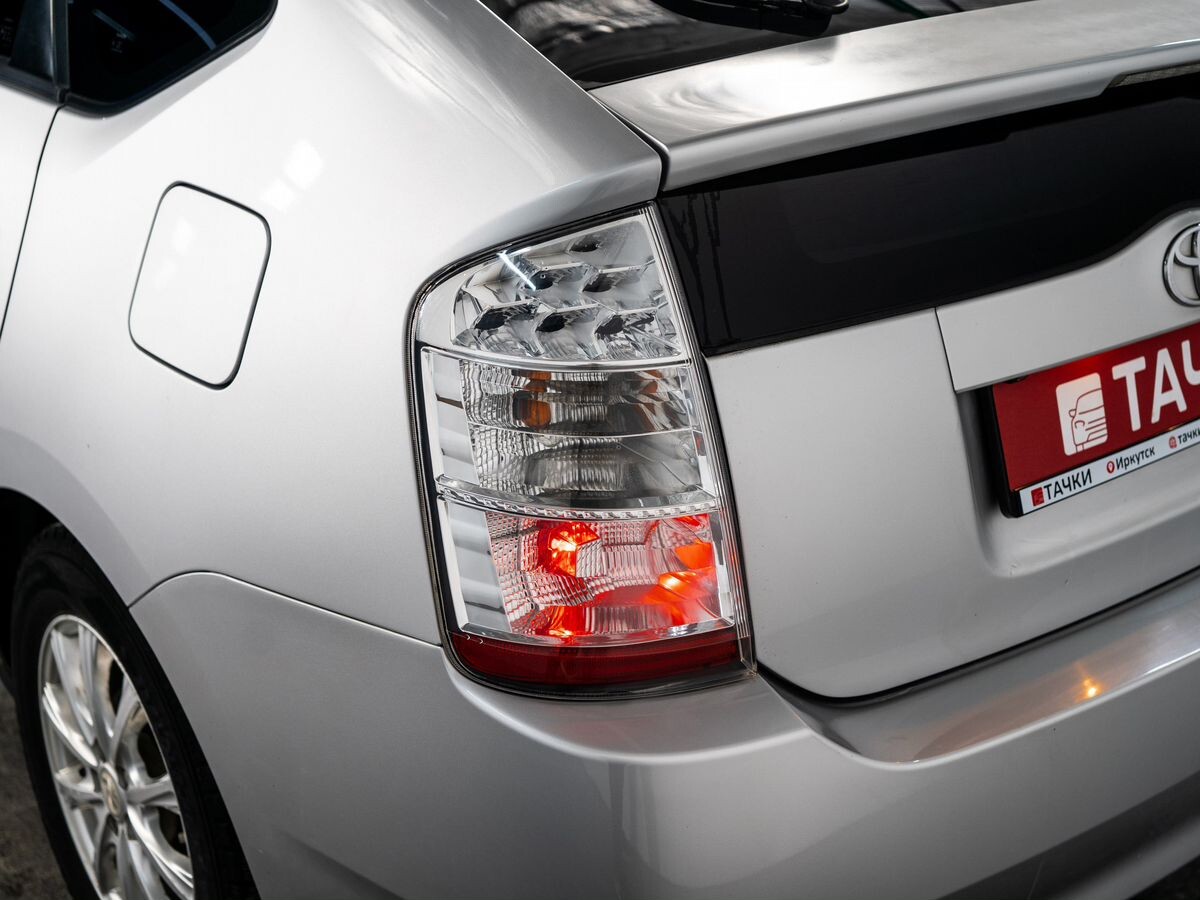 Toyota Prius 2008 - фото автомобиля