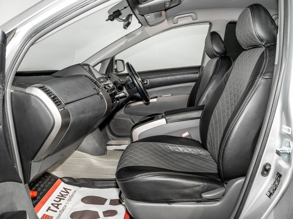 Toyota Prius 2008 - фото автомобиля