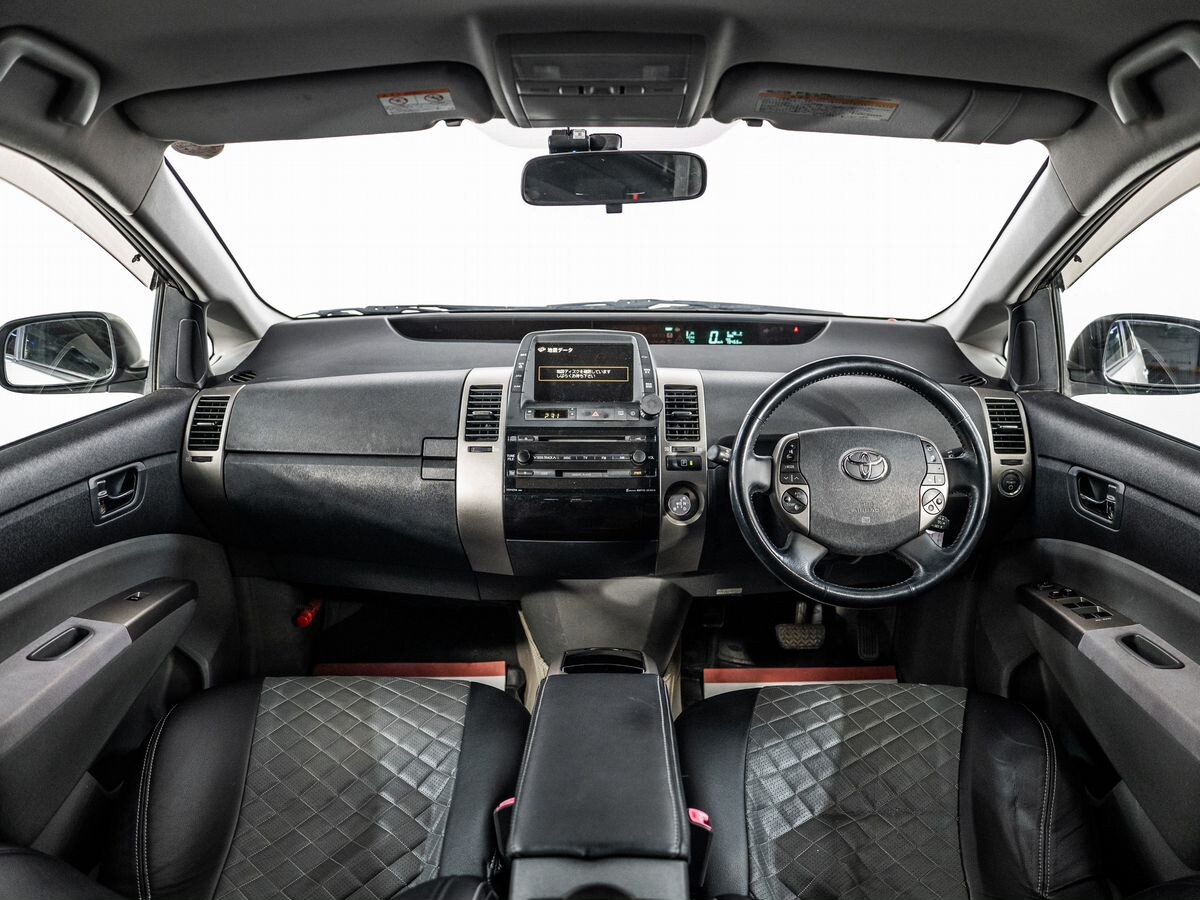 Toyota Prius 2008 - фото автомобиля