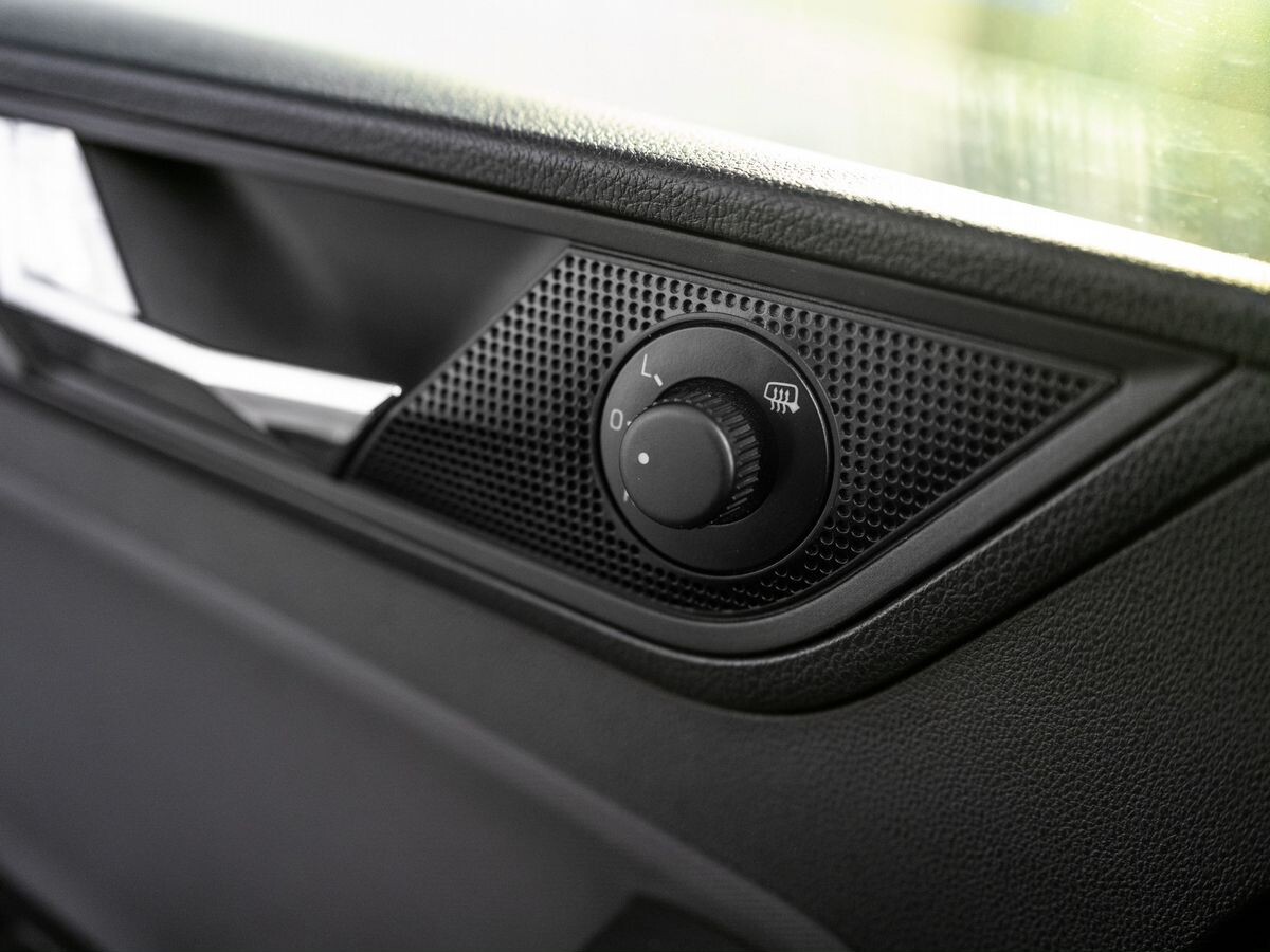 Skoda Rapid 2017 - фото автомобиля