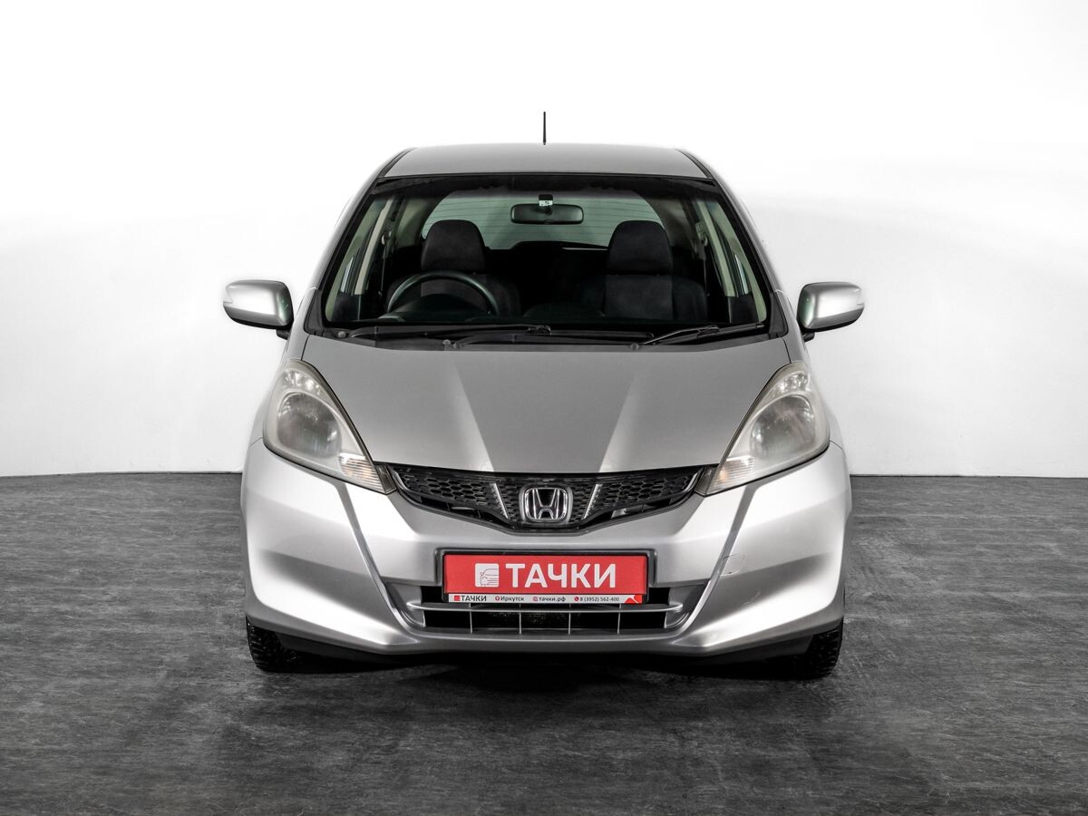 Honda Fit 2011 - фото автомобиля