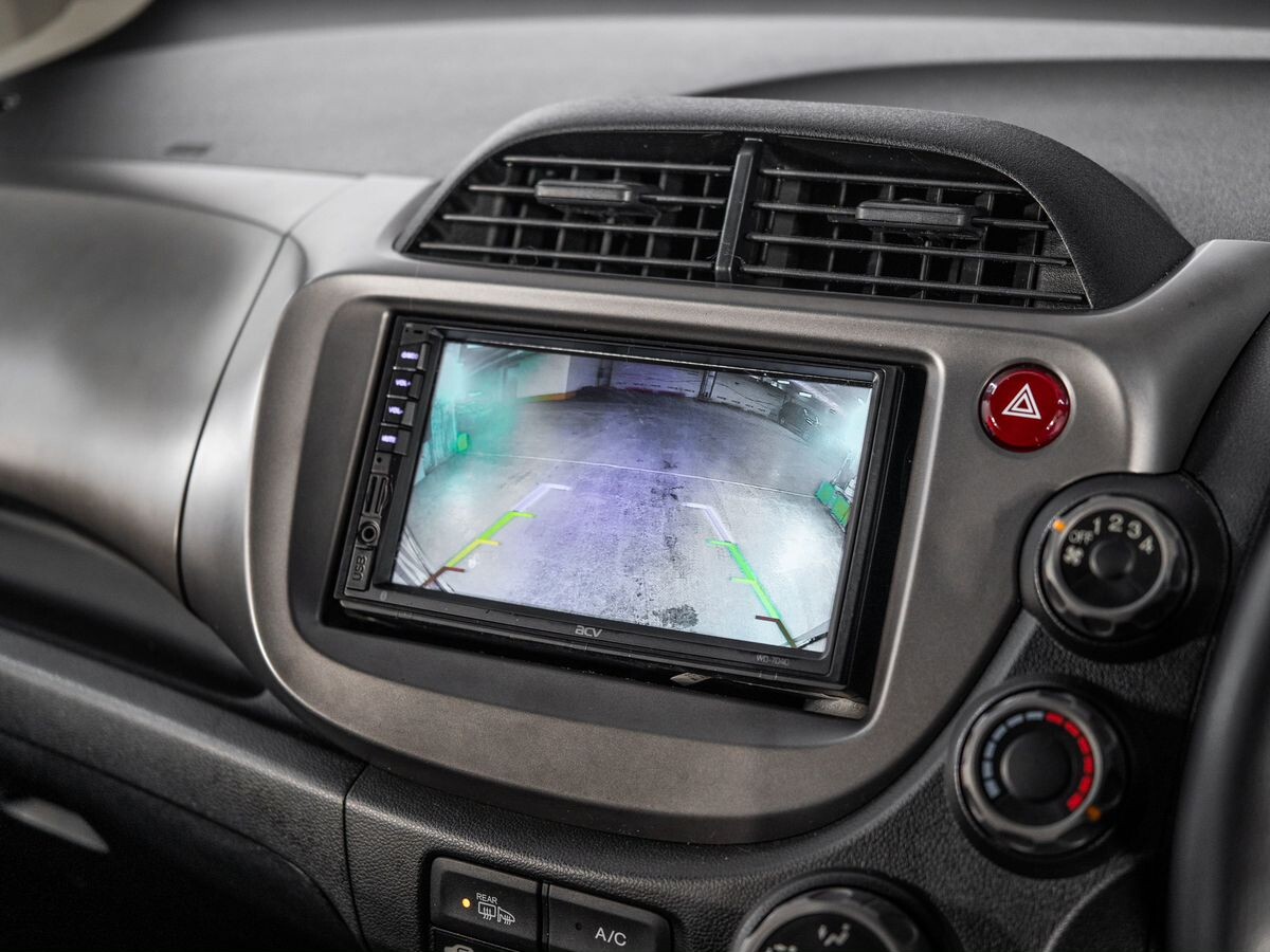 Honda Fit 2011 - фото автомобиля