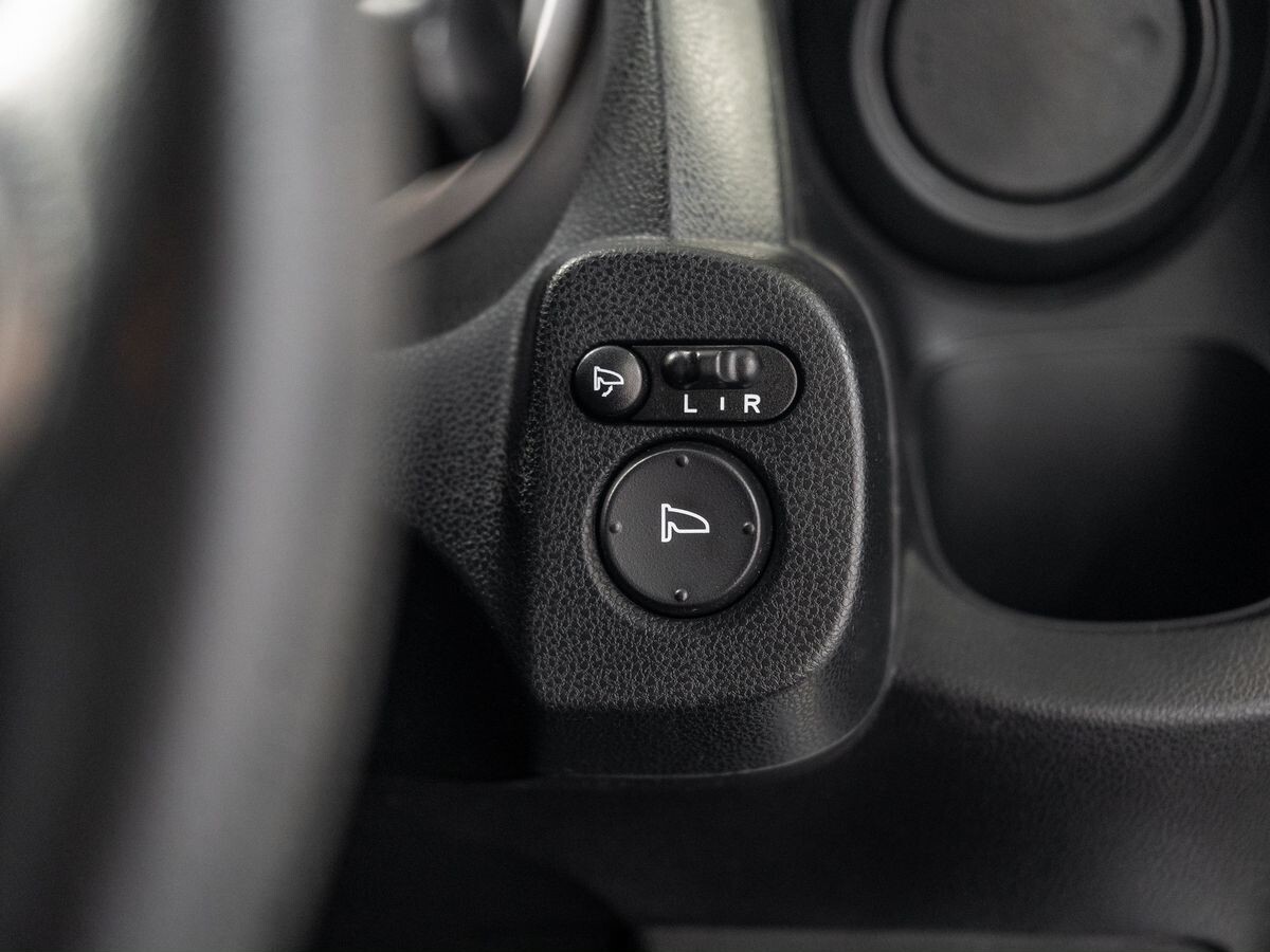 Honda Fit 2011 - фото автомобиля