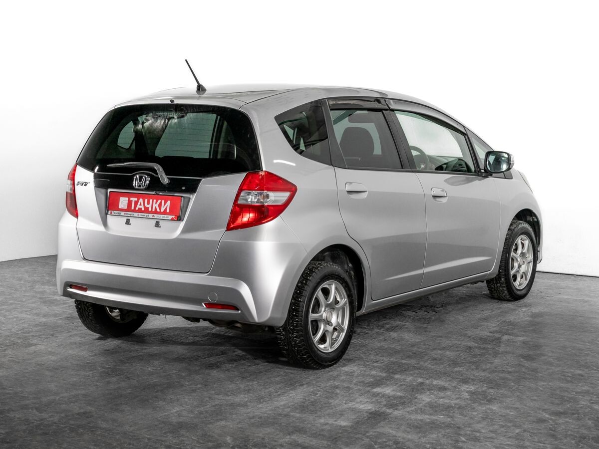 Honda Fit 2011 - фото автомобиля