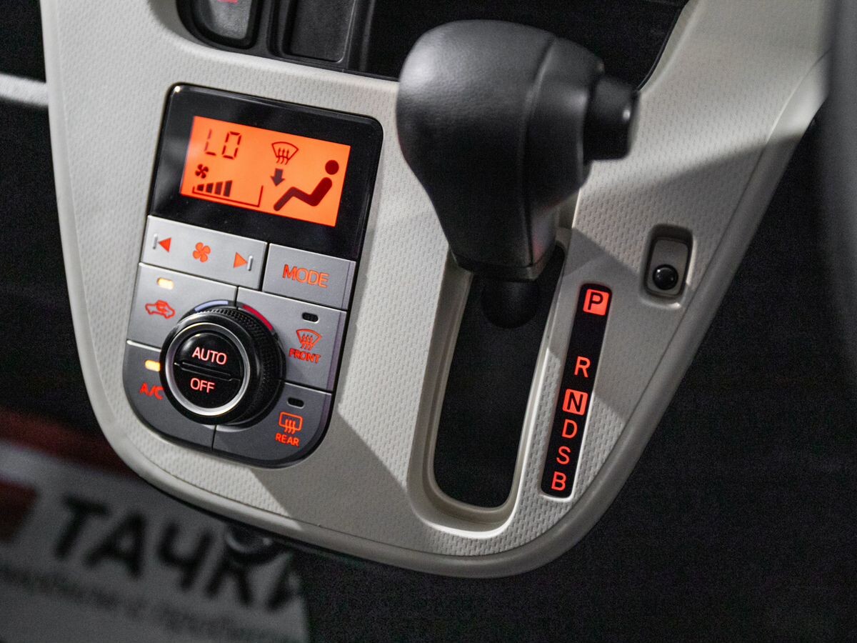 Daihatsu Move 2015 - фото автомобиля