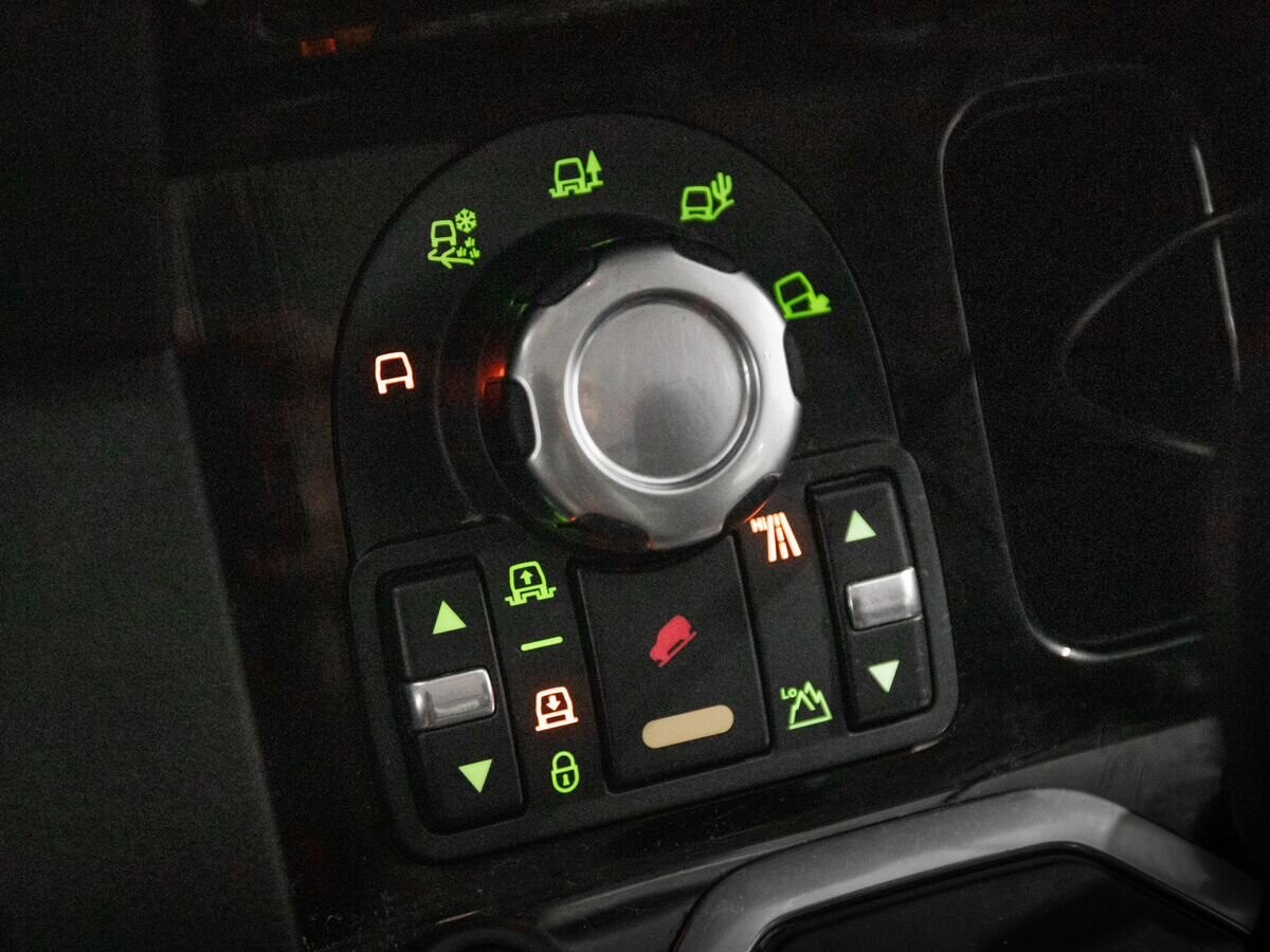 Land Rover Discovery 2010 - фото автомобиля