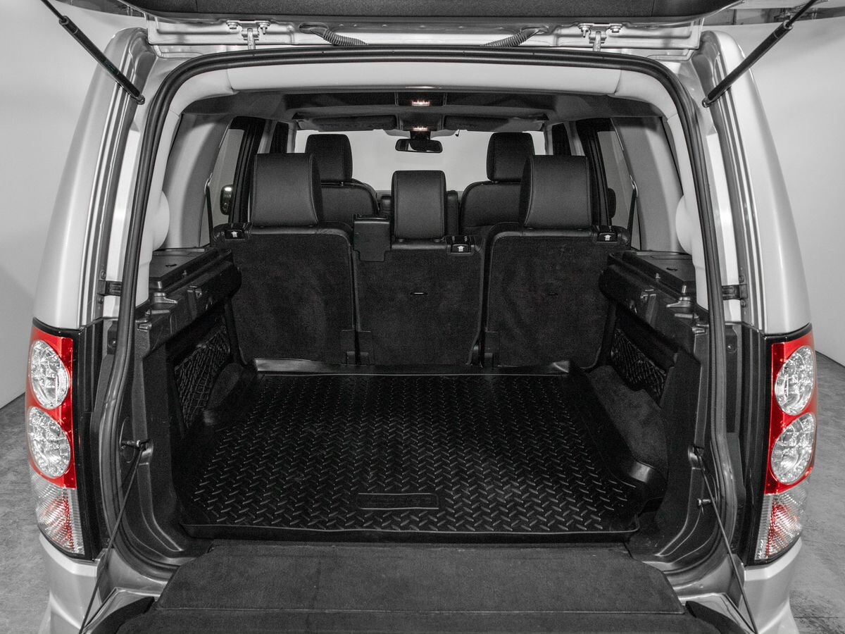 Land Rover Discovery 2010 - фото автомобиля