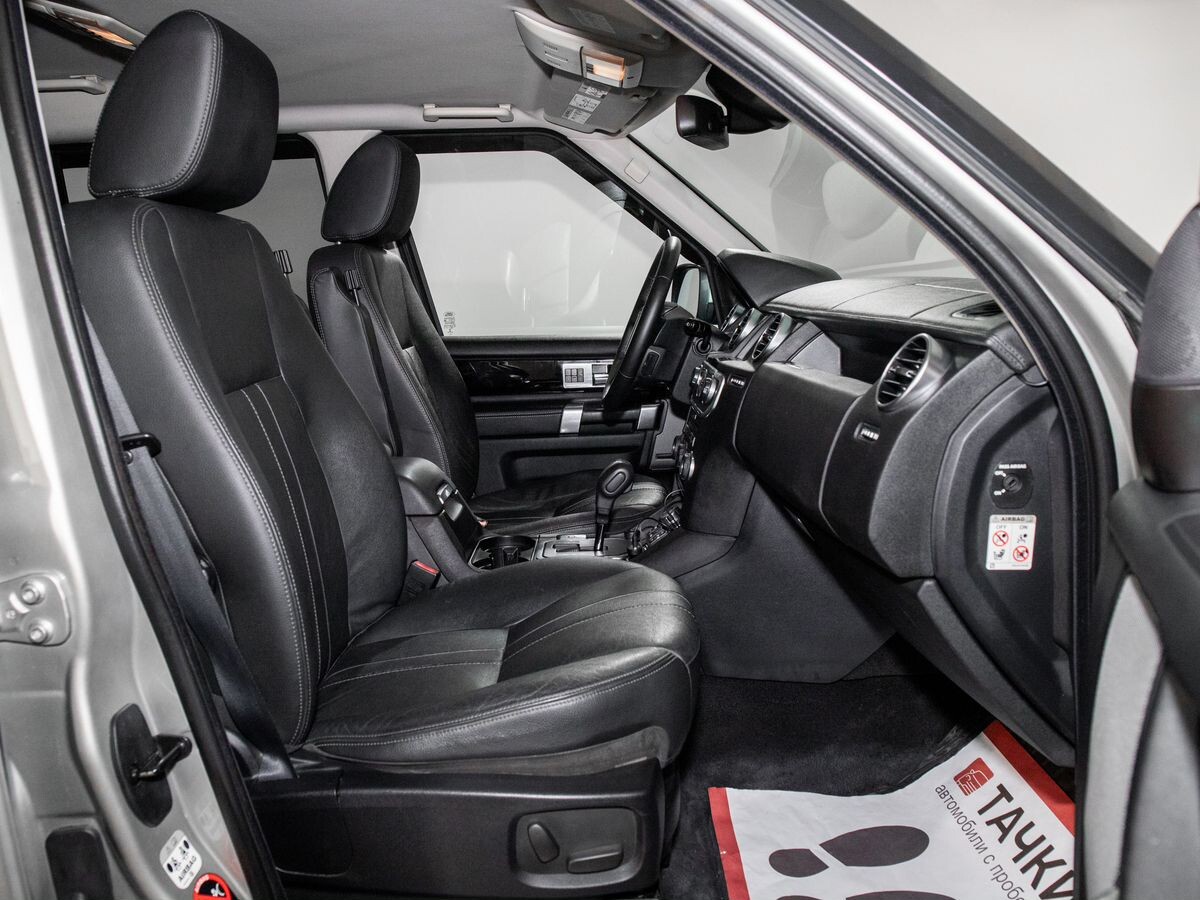 Land Rover Discovery 2010 - фото автомобиля