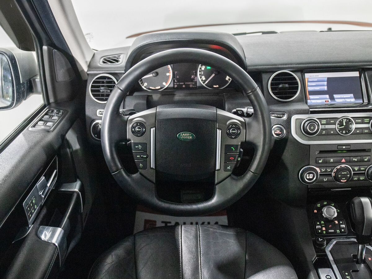 Land Rover Discovery 2010 - фото автомобиля